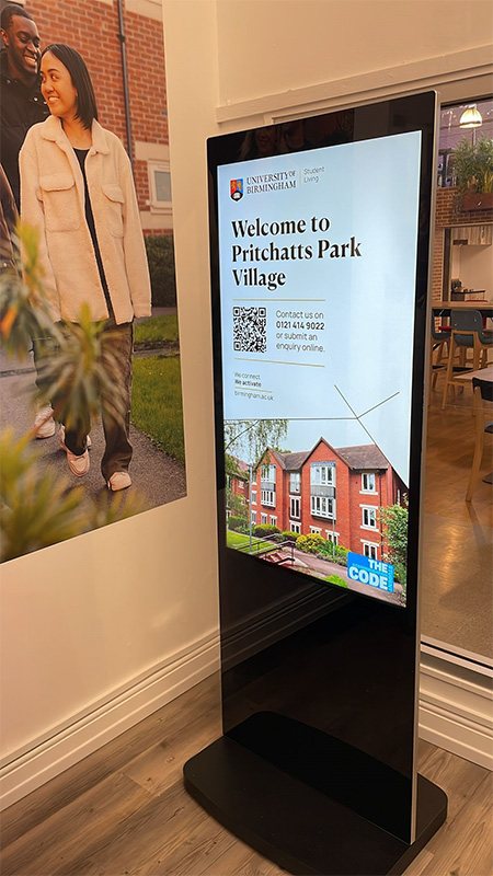 55" Black Freestanding Digital Poster Display view 5