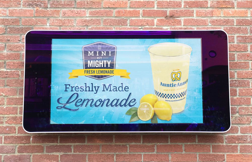 43" Outdoor Digital Menu Board Screen view 4
