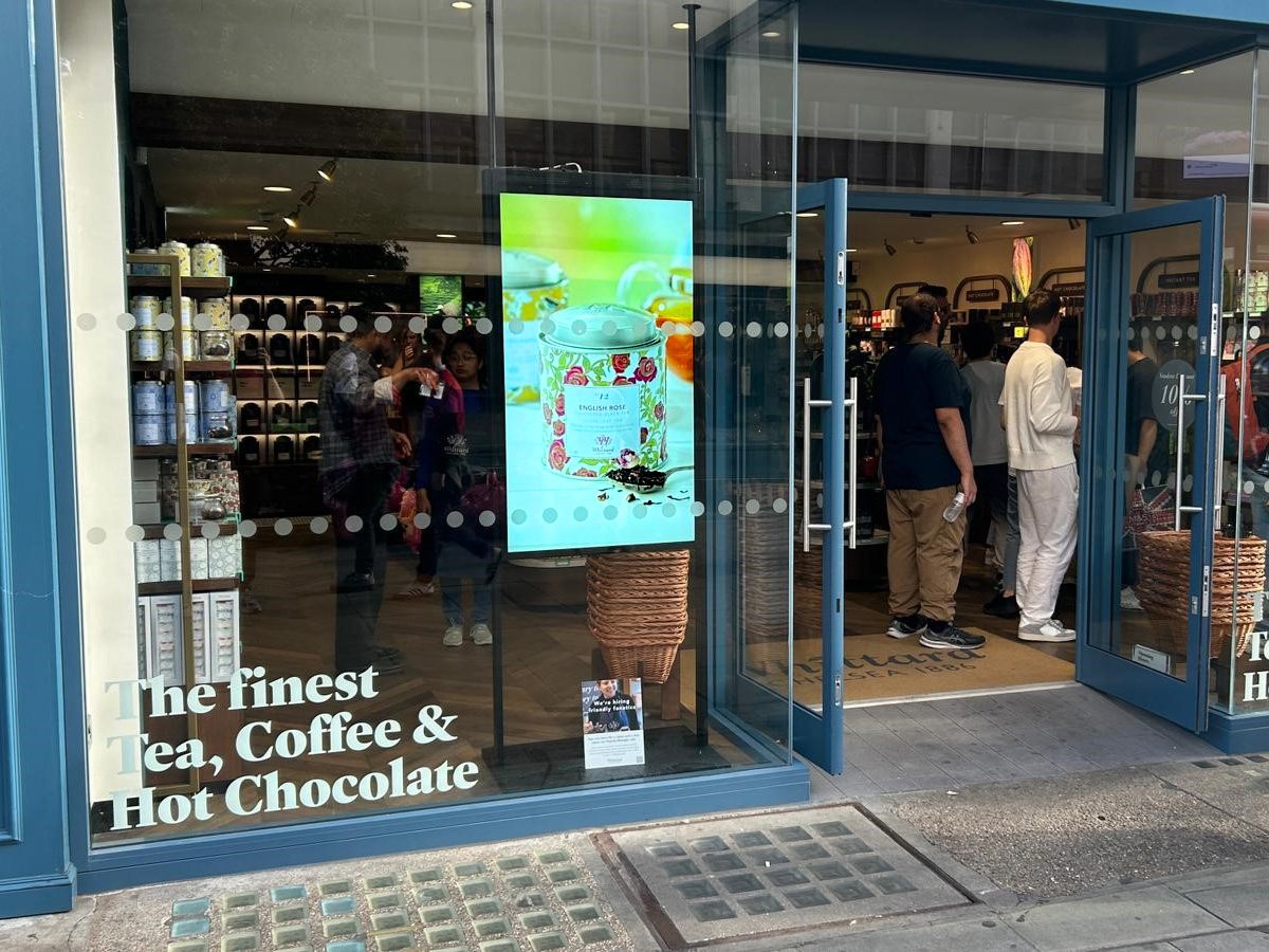 49" White Double-Sided Shop Window Display Screen view 5